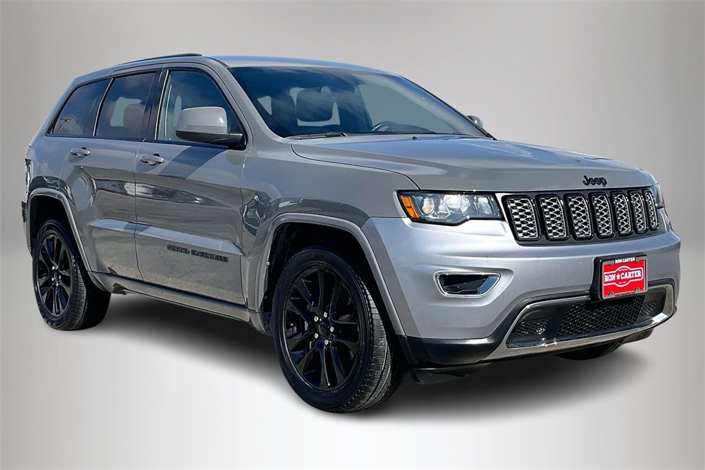 2021 Jeep Grand Cherokee Laredo X's photo