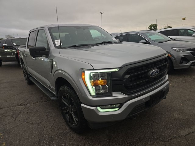 2022 Ford F-150 XLT photo 2