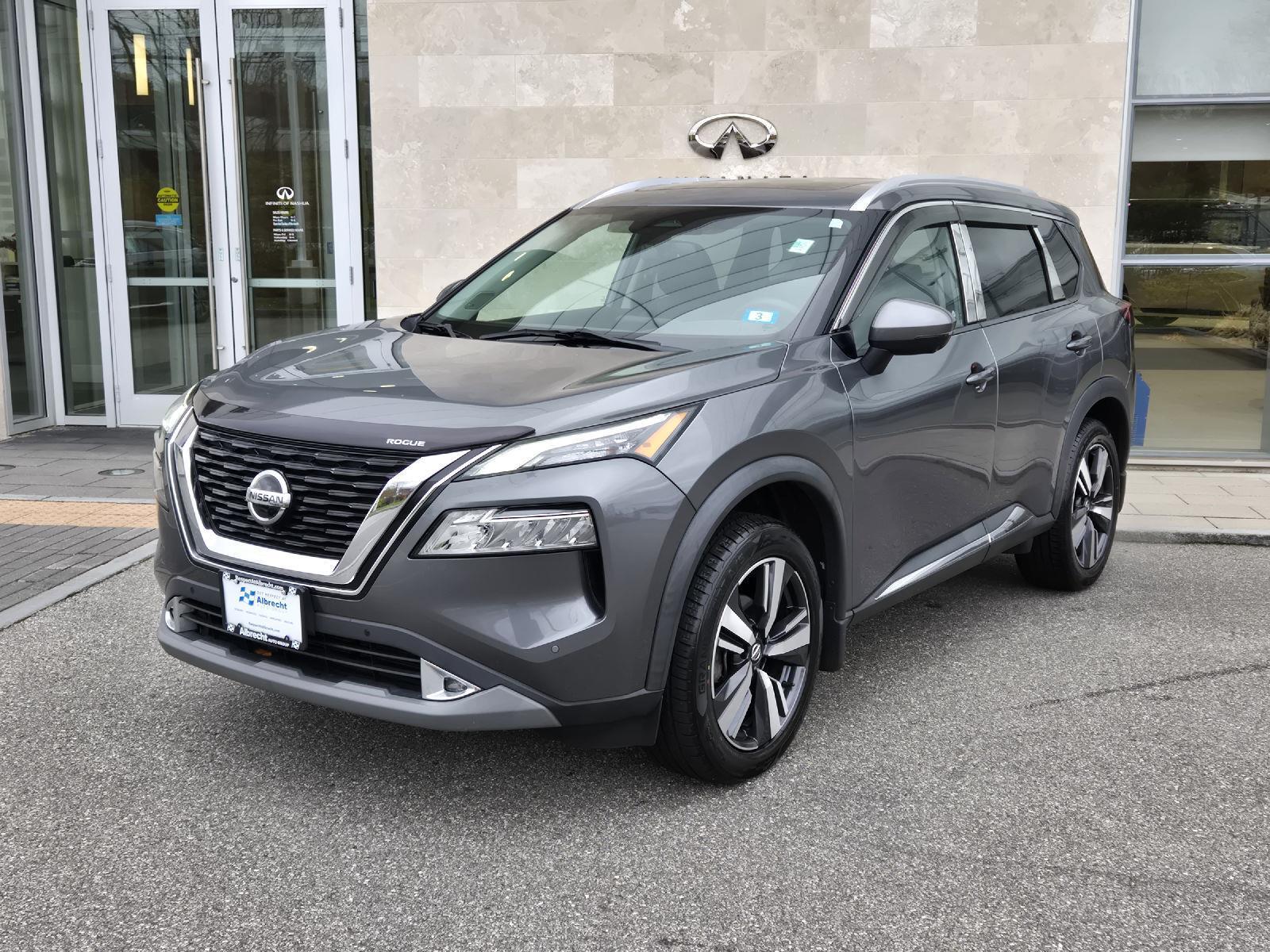 2021 Nissan Rogue SL's photo