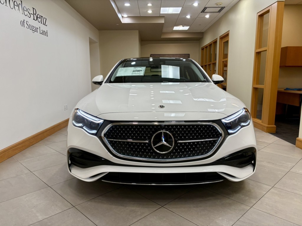 2025 Mercedes Benz E 350 photo 2