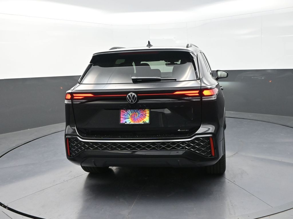 2025 Volkswagen Tiguan SE R-Line Black photo 3