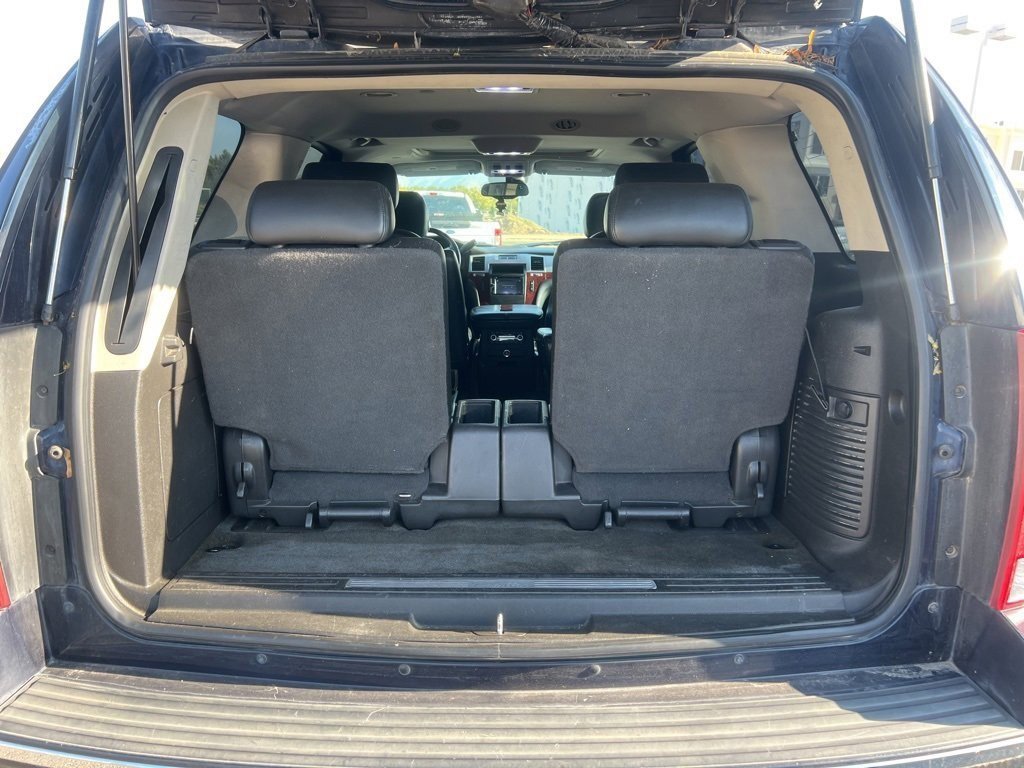 2007 Cadillac Escalade Base photo 9
