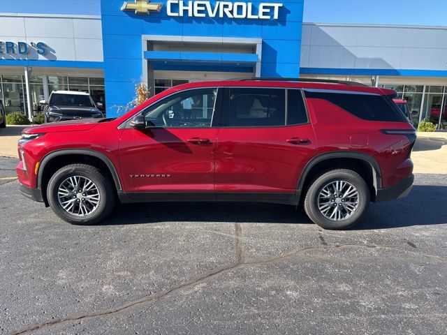 2025 Chevrolet Traverse photo 3