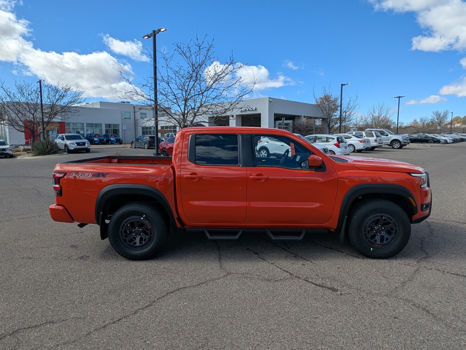 2025 Nissan Frontier PRO-4X photo 4