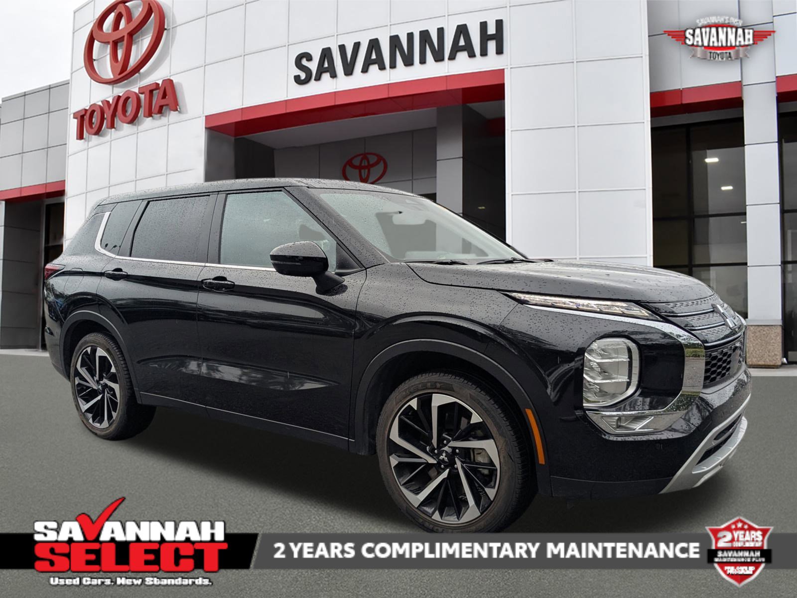 2024 Mitsubishi Outlander SE's photo