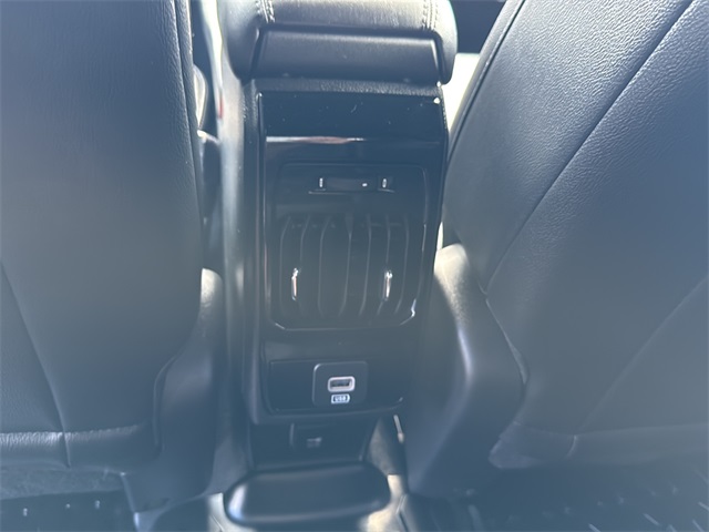 2025 Jeep Compass Latitude photo 11