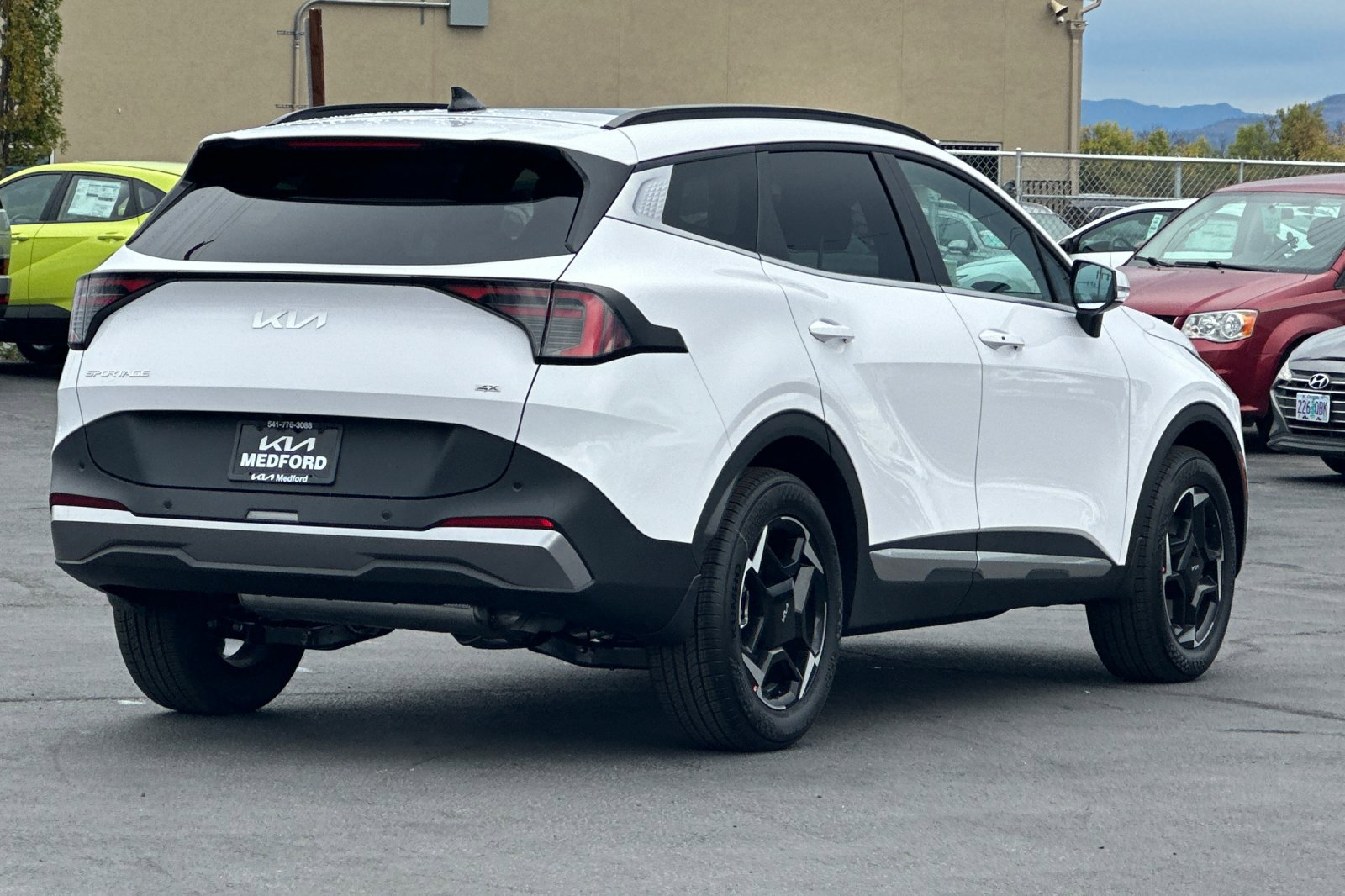 2026 Kia Sportage EX photo 4