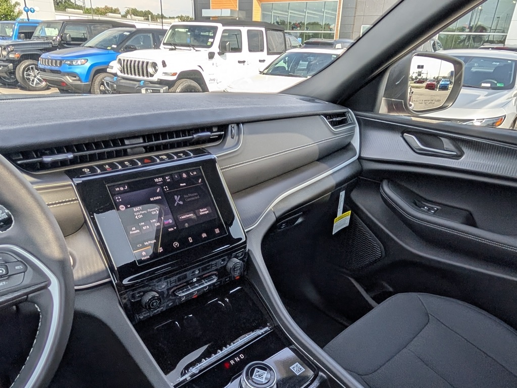 2025 Jeep Grand Cherokee L photo 24