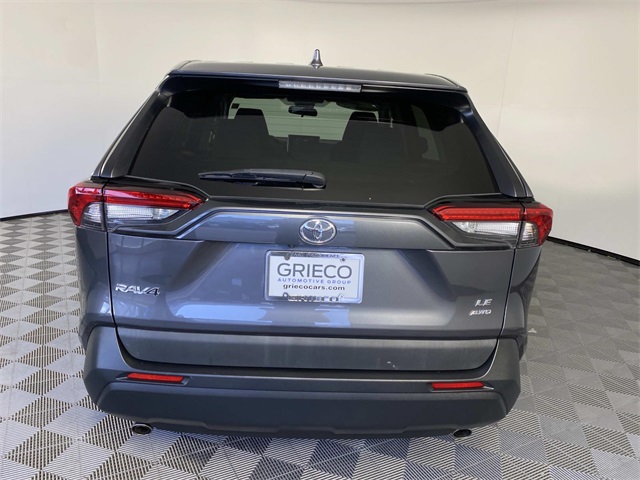 2023 Toyota RAV4 LE photo 3