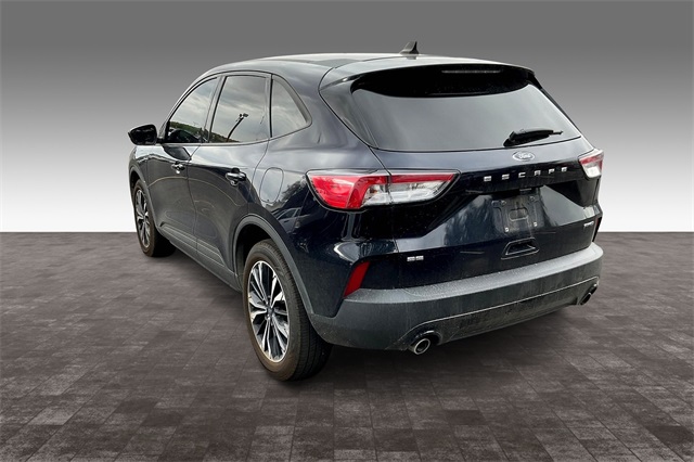 2021 Ford Escape SE photo 3