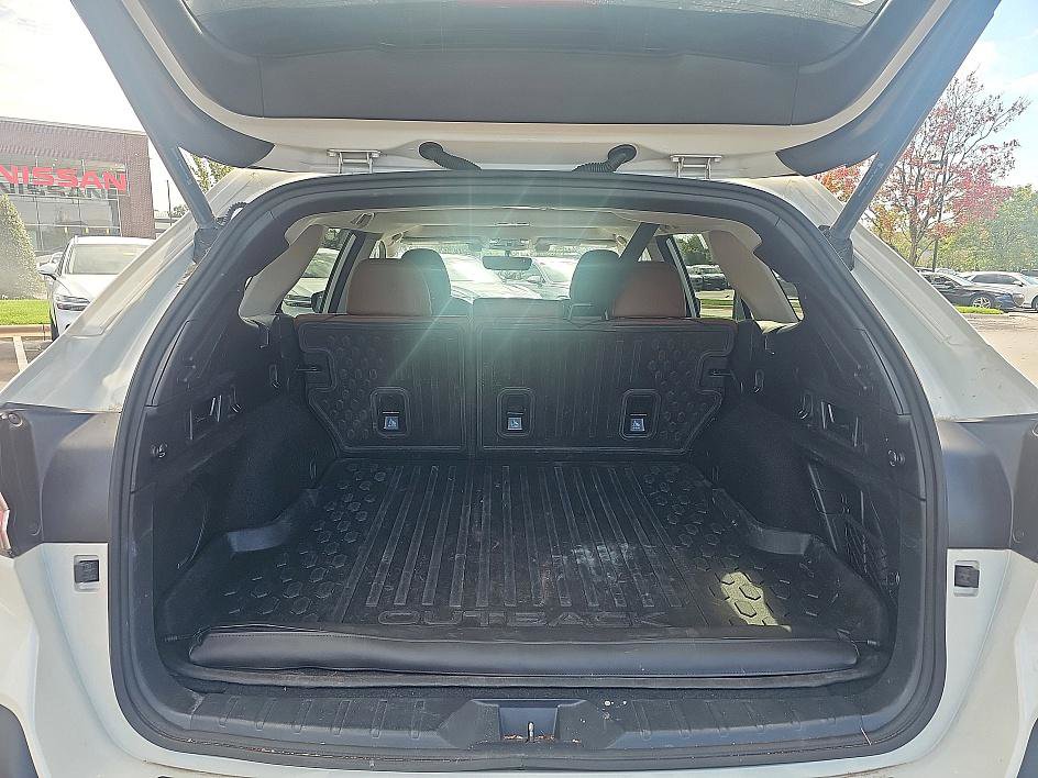 2021 Subaru Outback Touring photo 31
