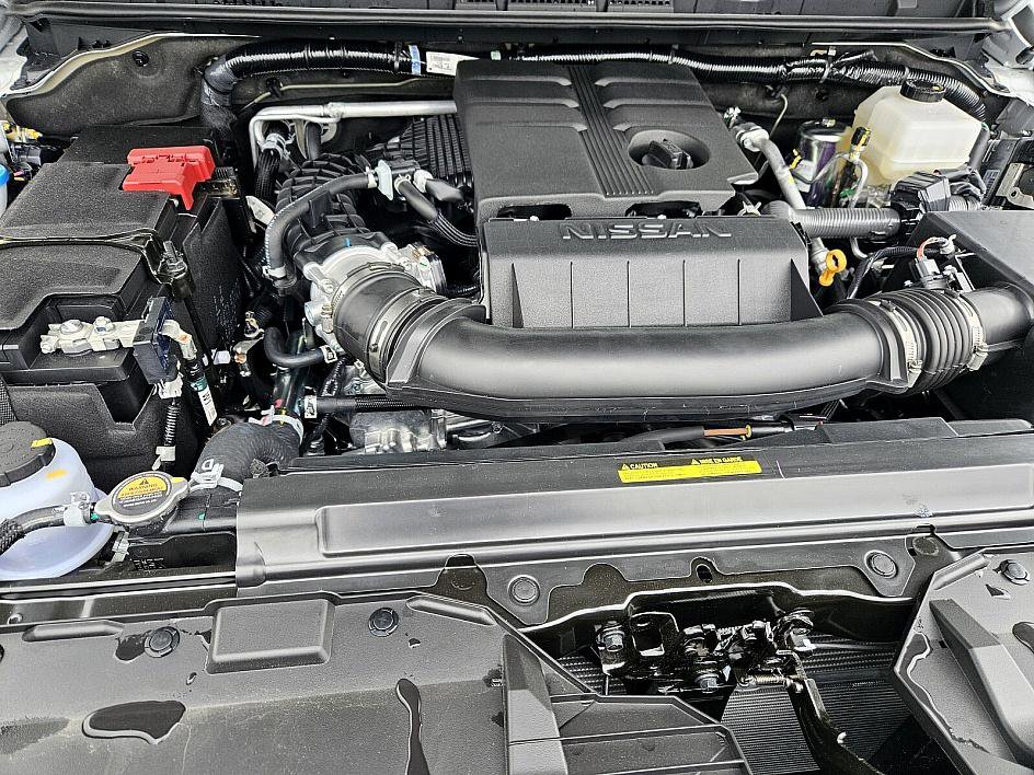 2025 Nissan Frontier Crew Cab PRO-4X photo 15