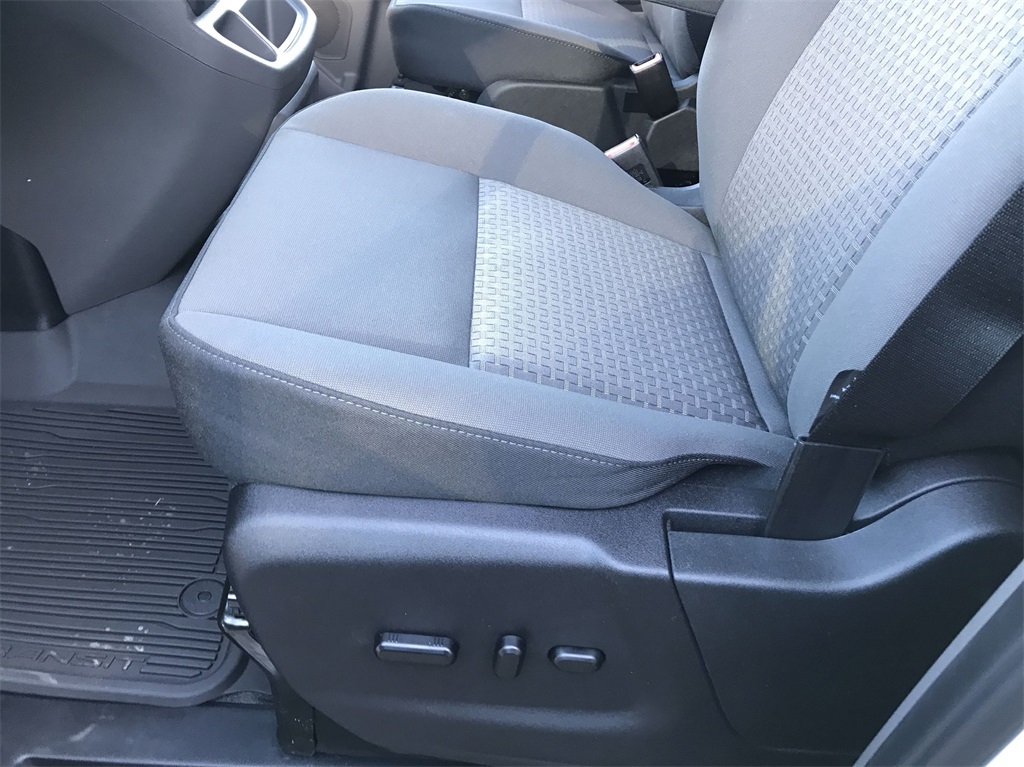 2024 Ford Transit Passenger Van XLT photo 4