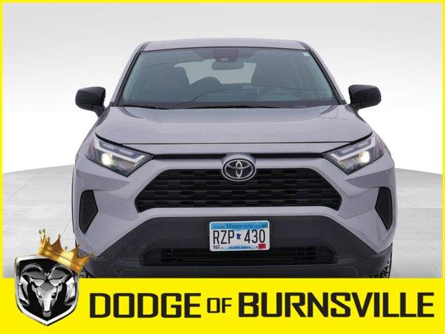 Used 2023 Toyota RAV4 LE with VIN 2T3F1RFV1PW355098 for sale in Burnsville, Minnesota