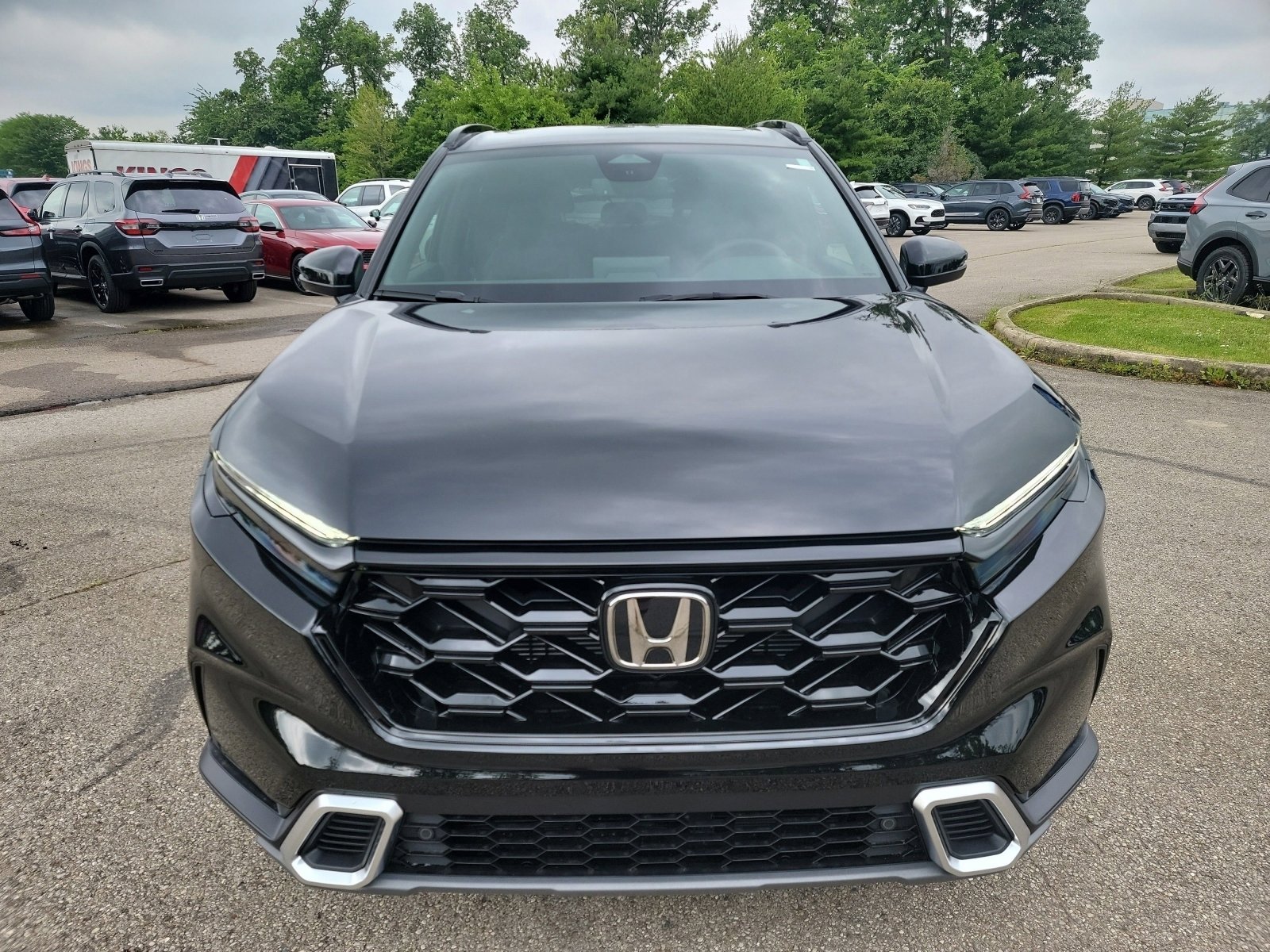 2026 Honda CR-V Hybrid Sport Touring photo 2