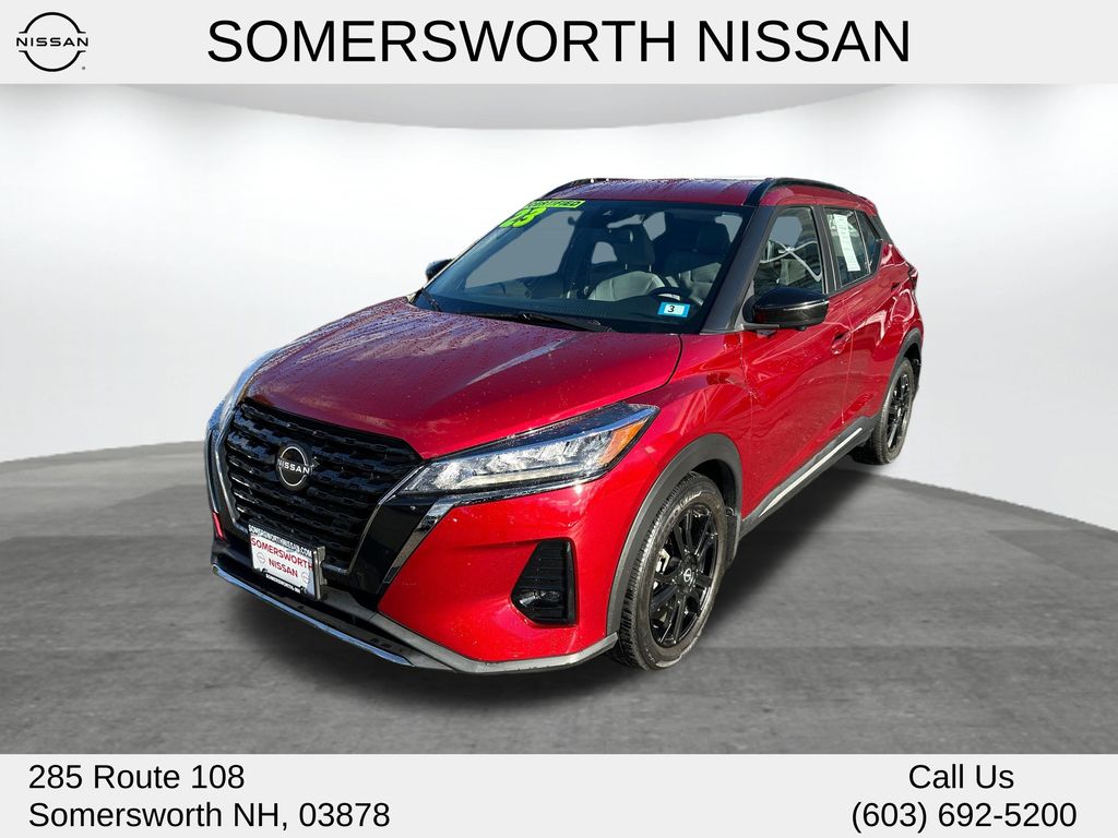2023 Nissan Kicks SR's photo