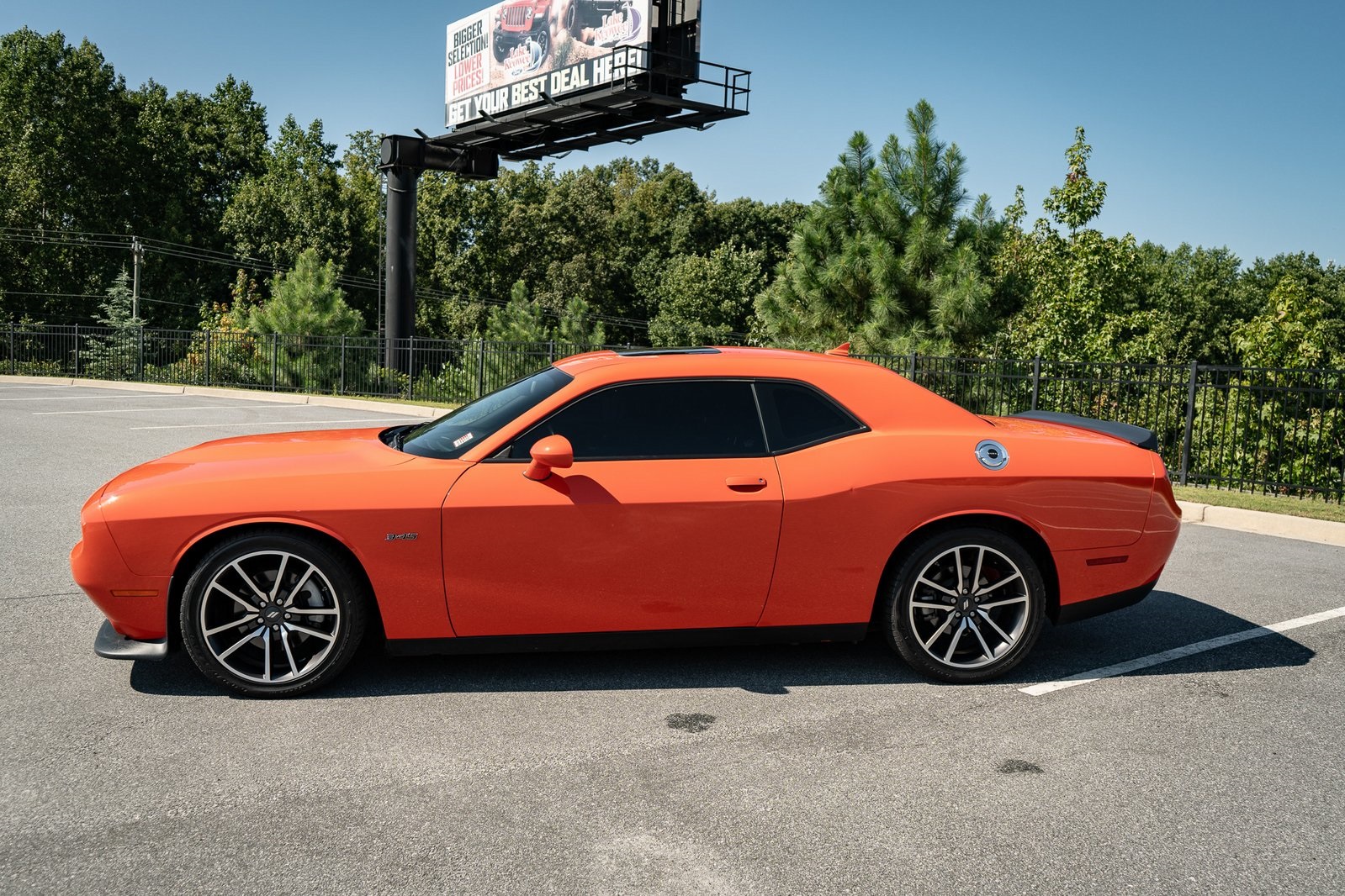 2023 Dodge Challenger R/T photo 5