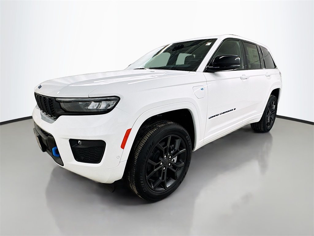2024 Jeep Grand Cherokee Anniversary Edition 4xe photo 3