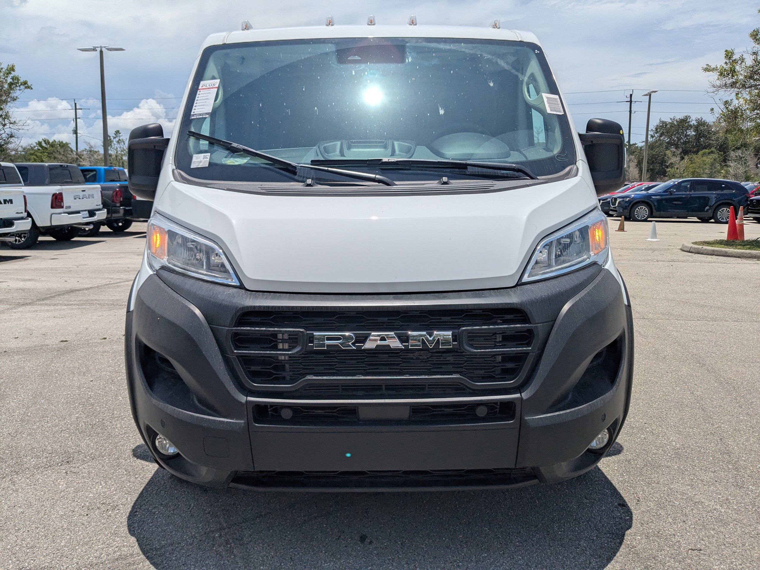 2025 Ram ProMaster 1500 photo 3