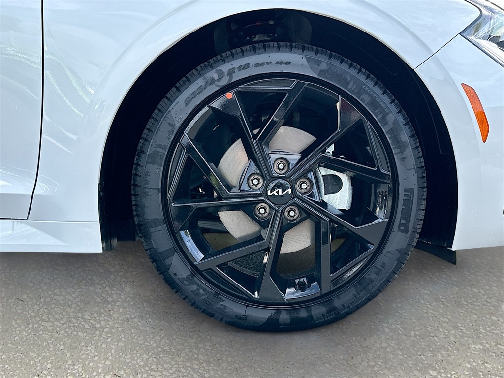2026 Kia K5 GT-Line photo 30
