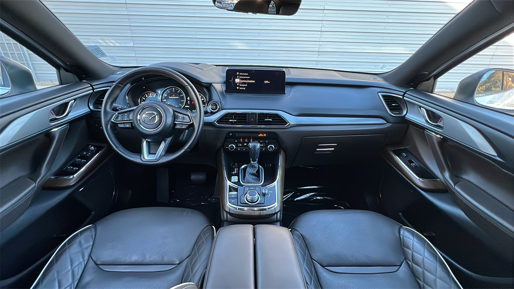 2023 Mazda CX-9 Signature photo 3