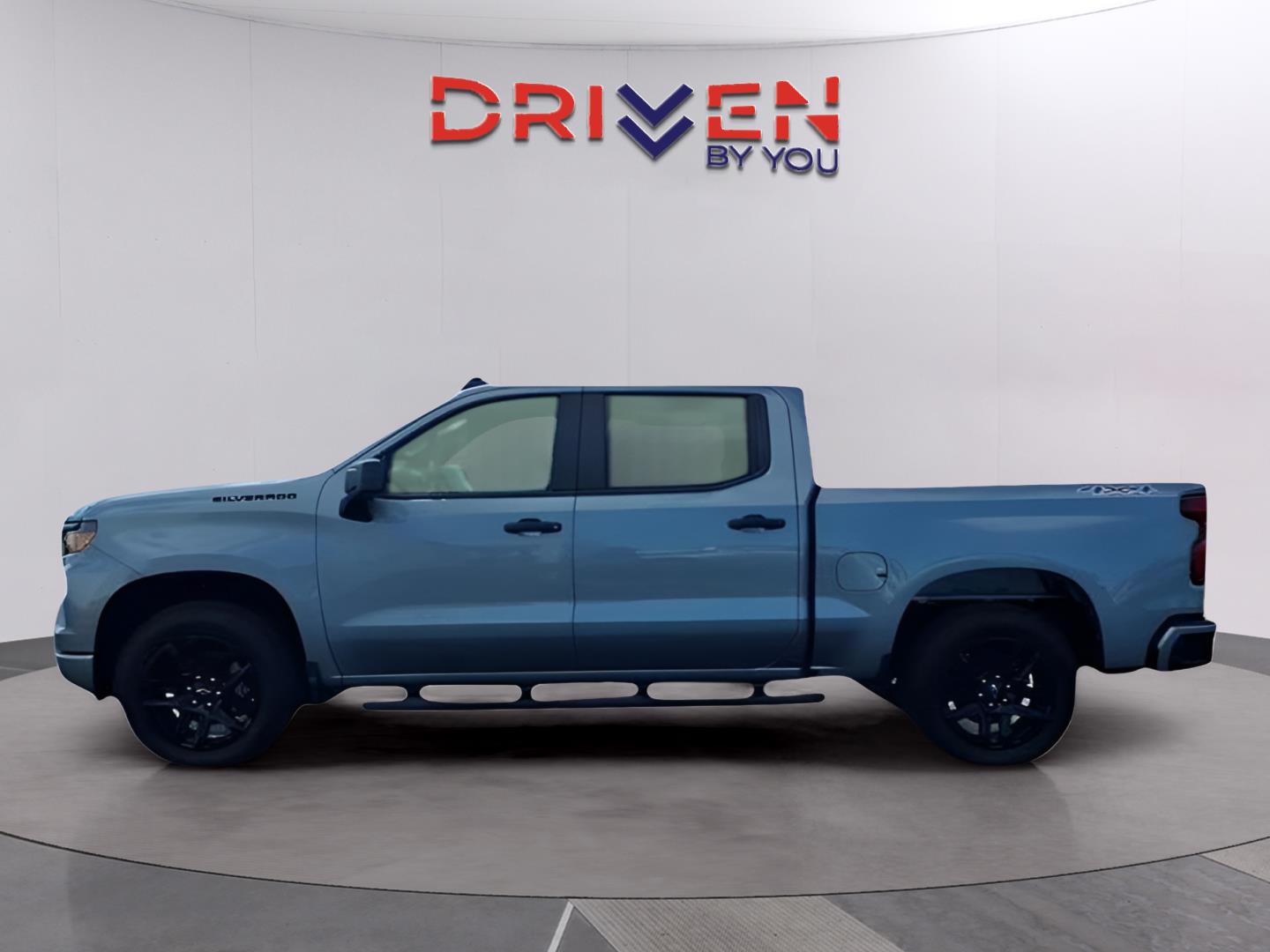 2026 Chevrolet Silverado 1500 Custom photo 2