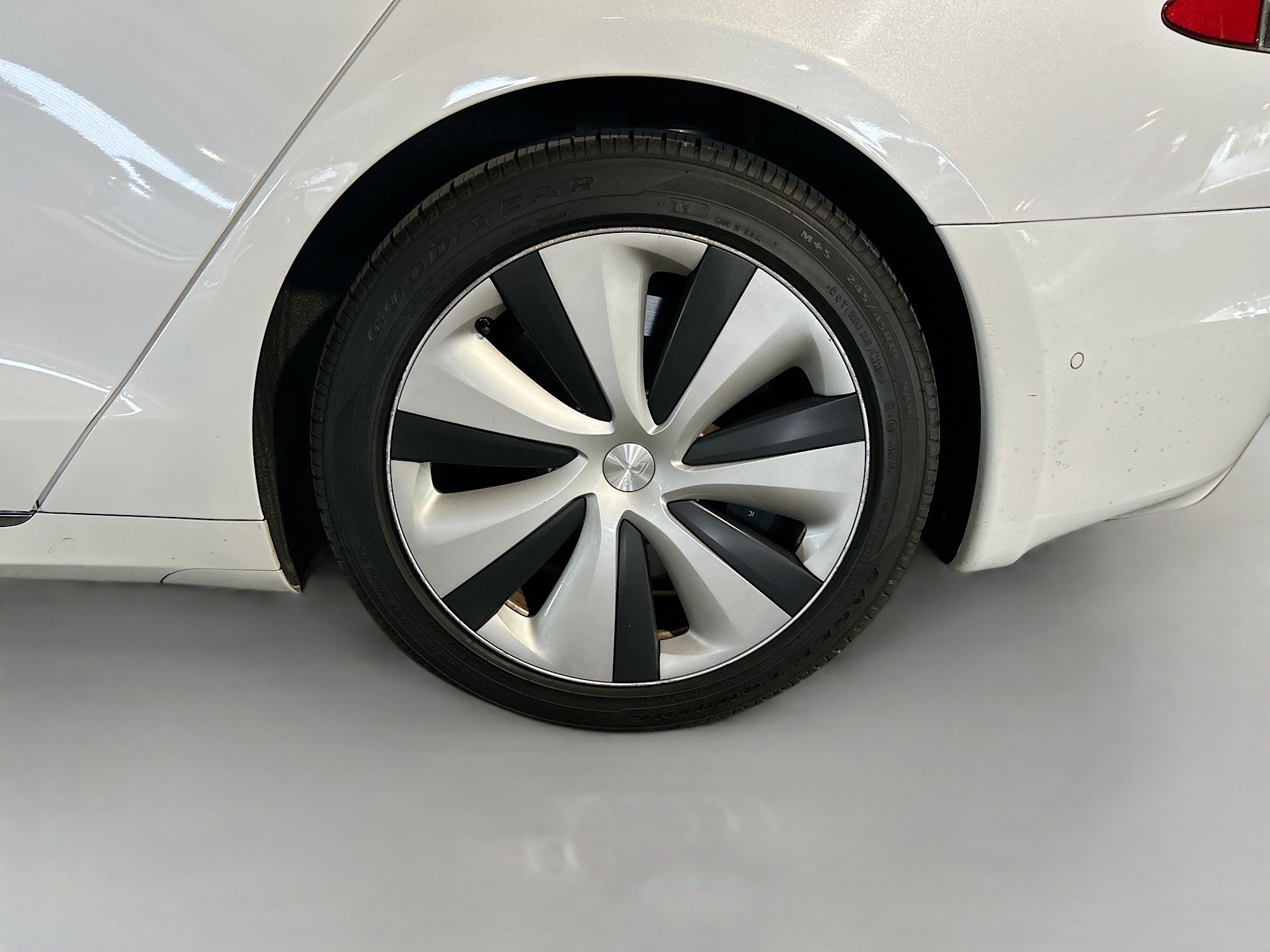 2021 Tesla Model S Long Range AWD photo 27