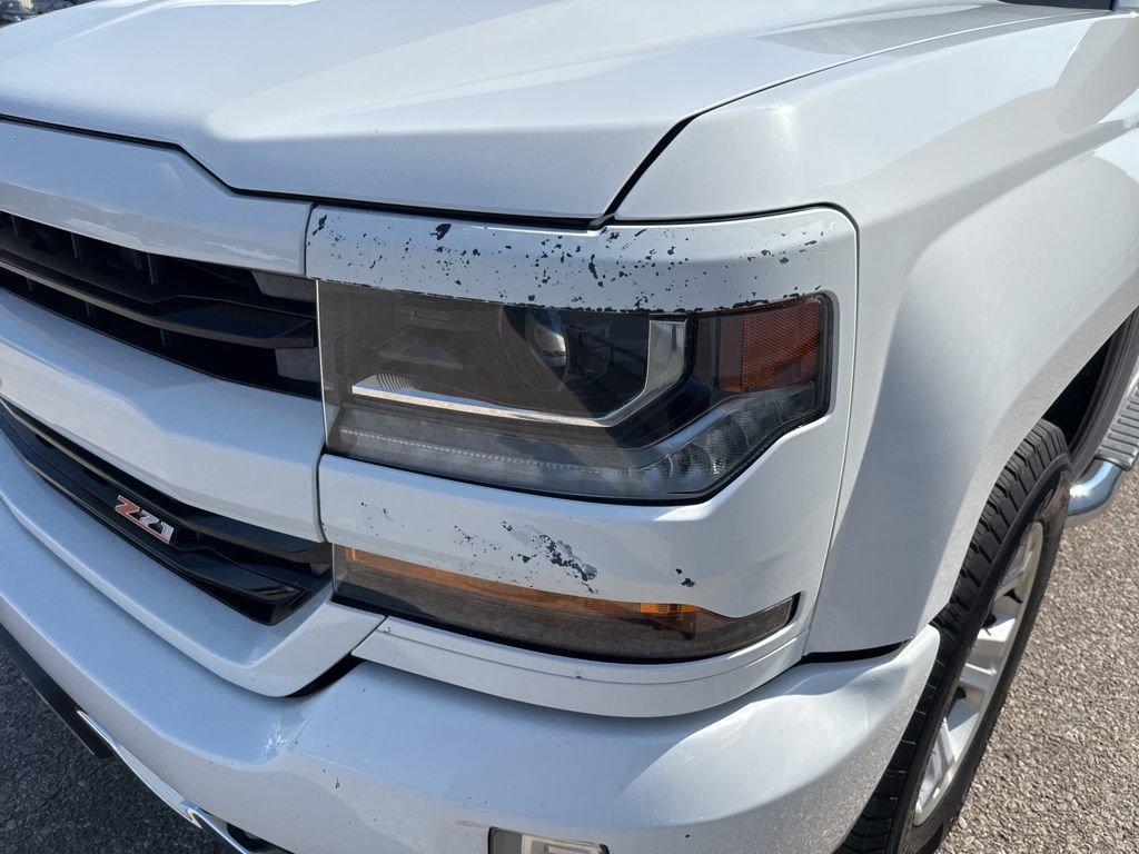 2017 Chevrolet Silverado 1500 LT2 photo 16