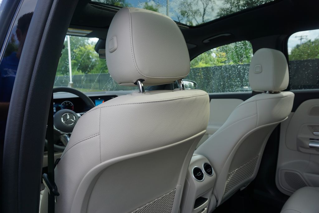2026 Mercedes Benz GLA 250 photo 14