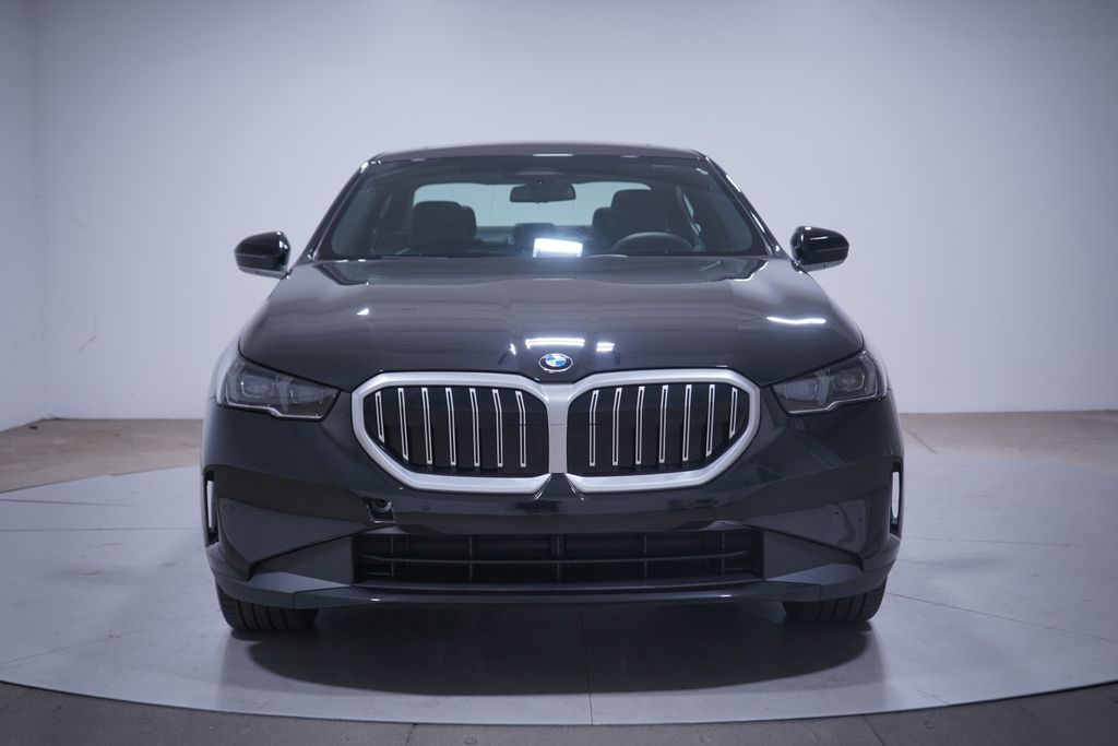 2025 Bmw 530i 5-Series photo 4