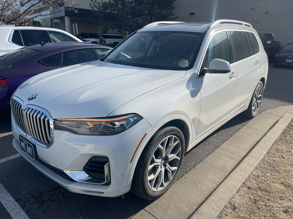 2019 BMW X7 40i