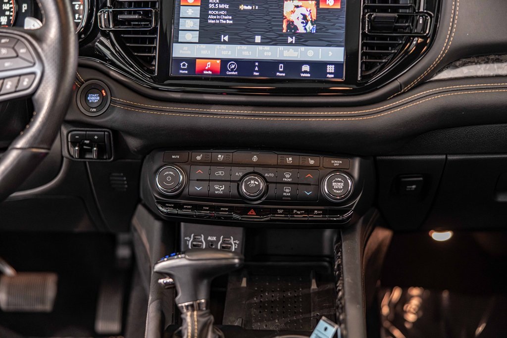2025 DODGE DURANGO - Image 38