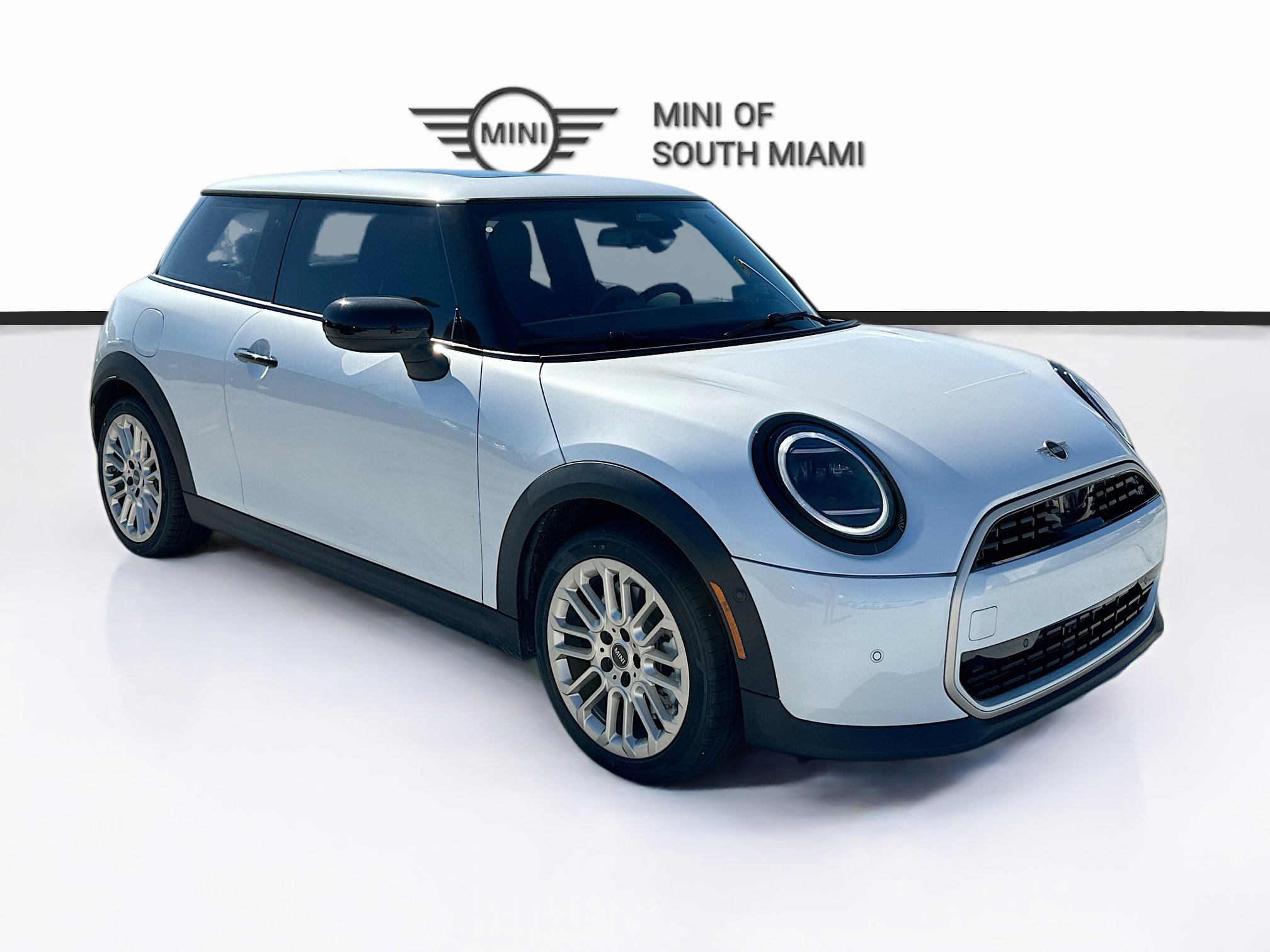 2026 MINI Hardtop 2 Door's photo