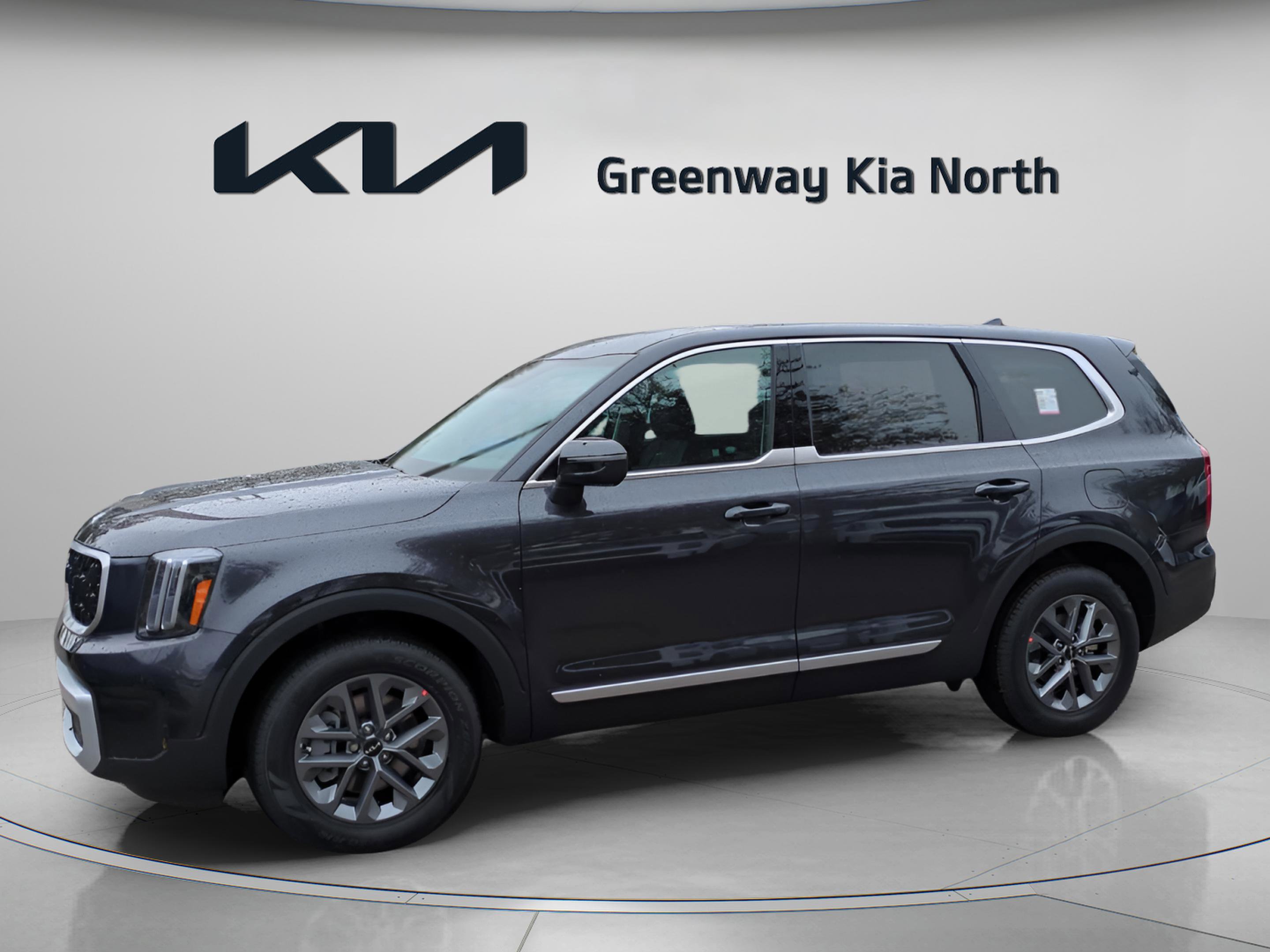 2025 Kia Telluride LX photo 3