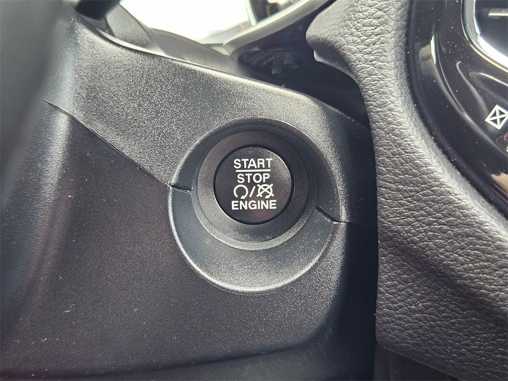 2021 Jeep Compass Altitude photo 15