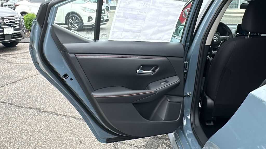 2025 Nissan Sentra SR photo 21