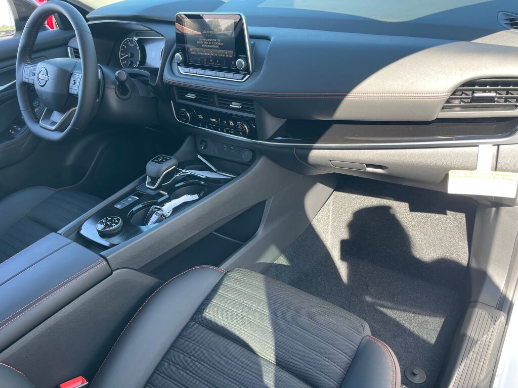 2026 Nissan Rogue SV photo 14