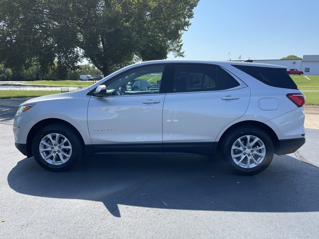 2020 Chevrolet Equinox LT photo 4