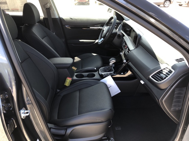 2026 Kia Seltos EX photo 28