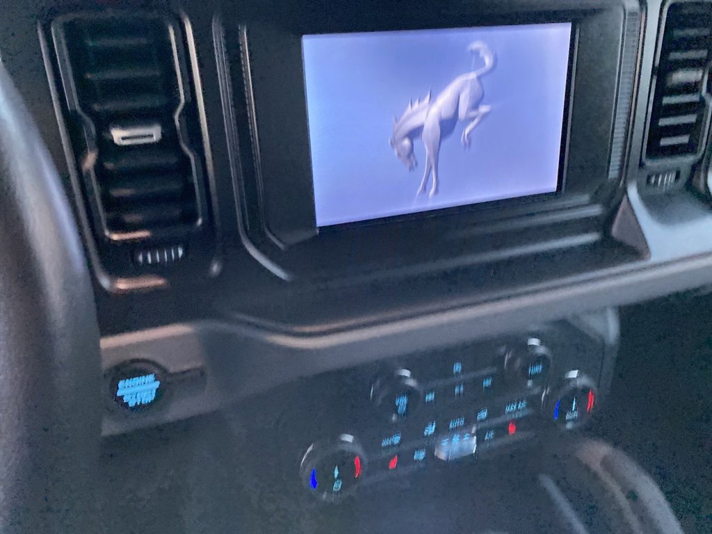 2022 Ford Bronco Base photo 12