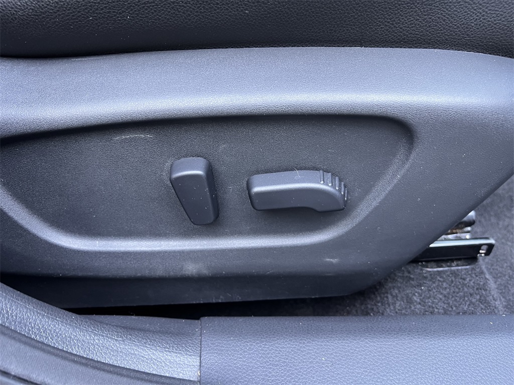 2019 Nissan Rogue SL photo 15
