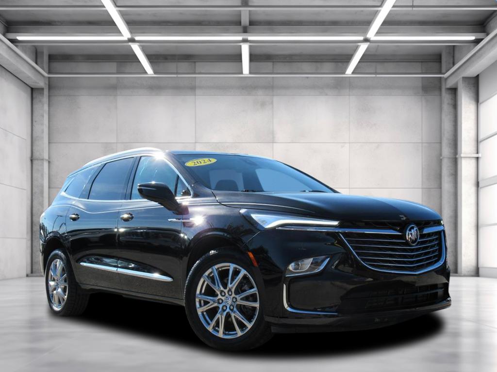 2024 Buick Enclave Essence's photo
