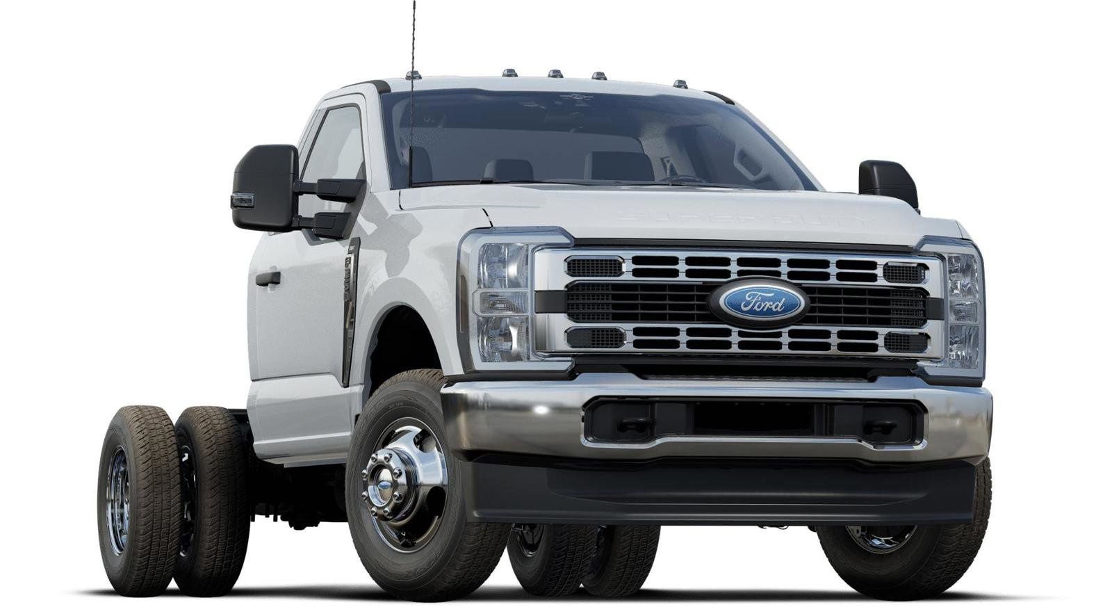2024 Ford F-350 XLT photo 4