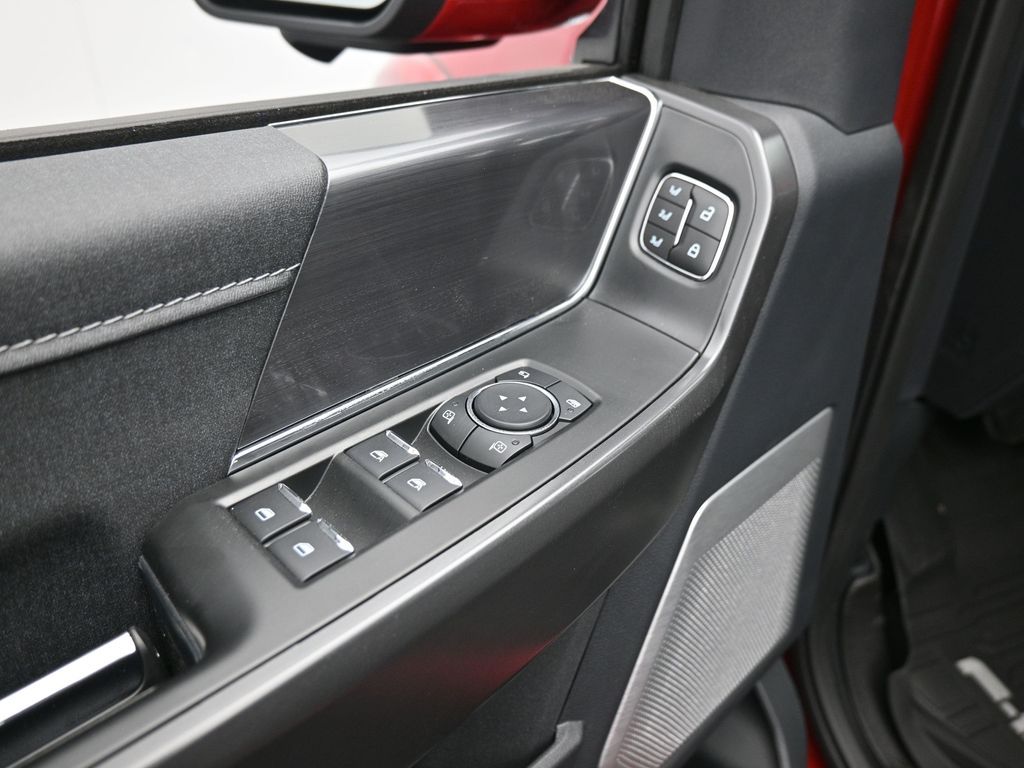 2024 Ford F-150 Lariat photo 7