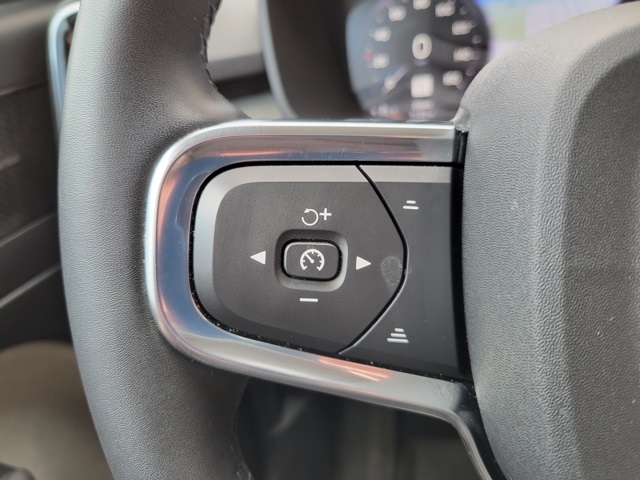 2022 Volvo XC40 T5 Inscription photo 32