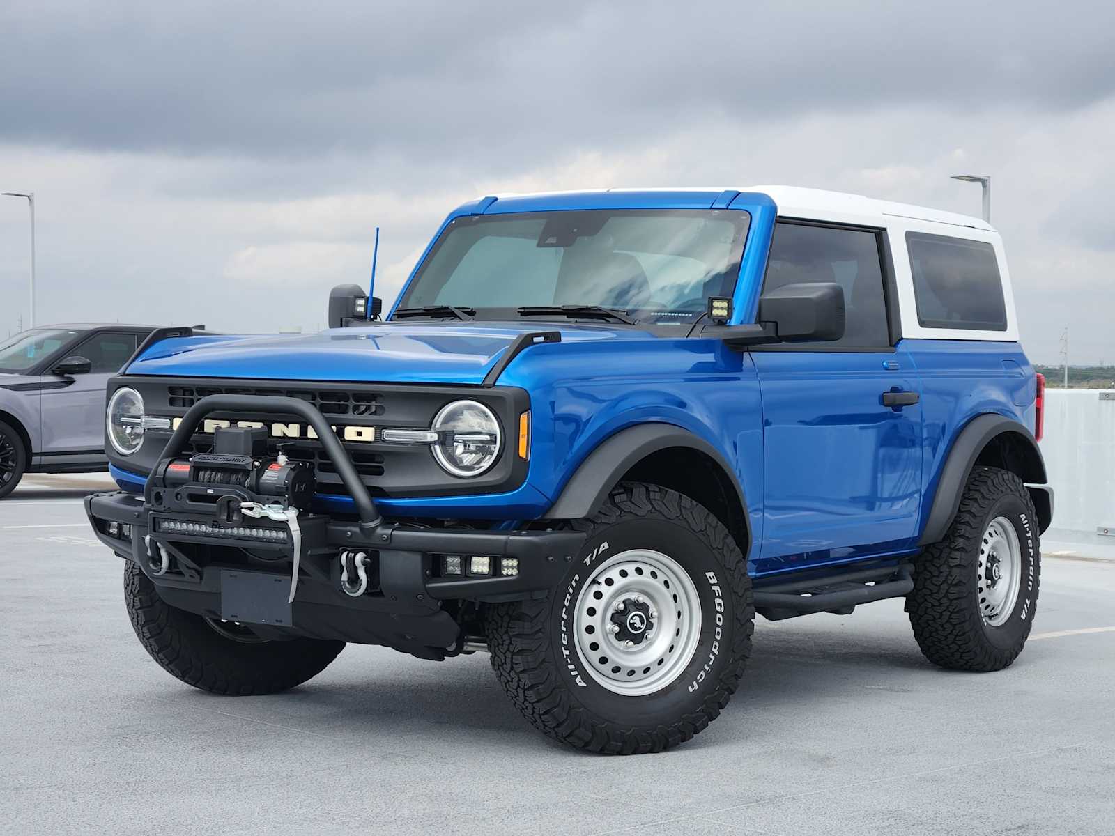 2023 Ford Bronco 2-Door Base's photo