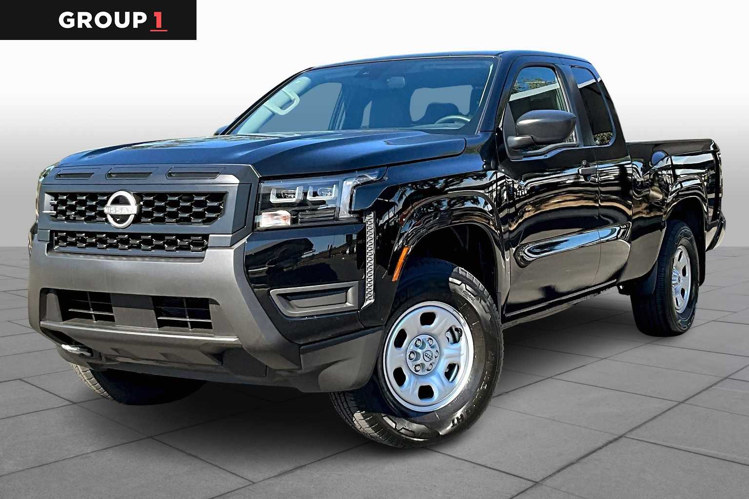 2026 Nissan Frontier S's photo