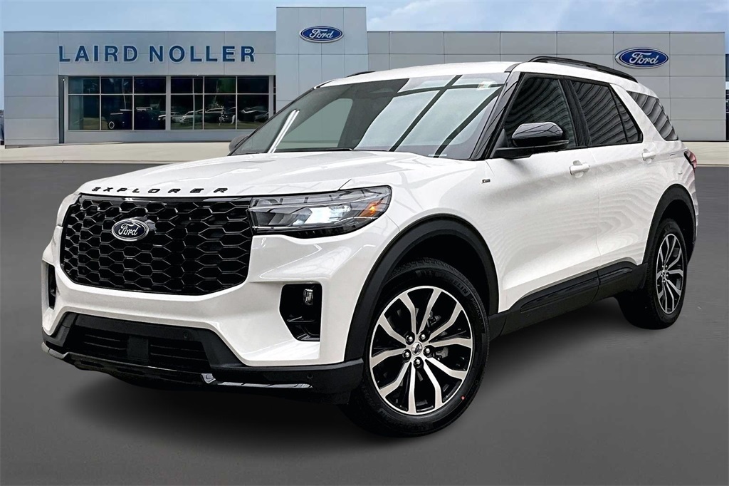 2026 Ford Explorer ST-LINE's photo