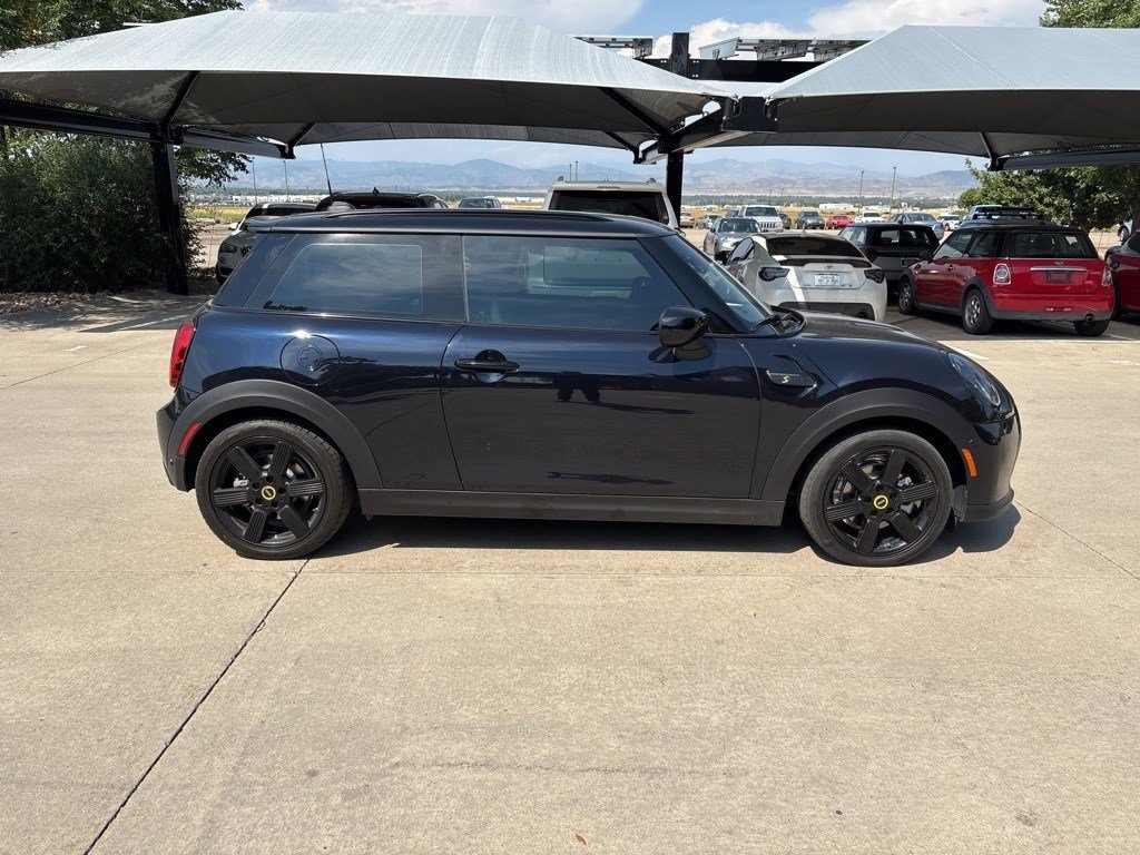 2024 Mini Cooper 2 Door Hardtop SE photo 6