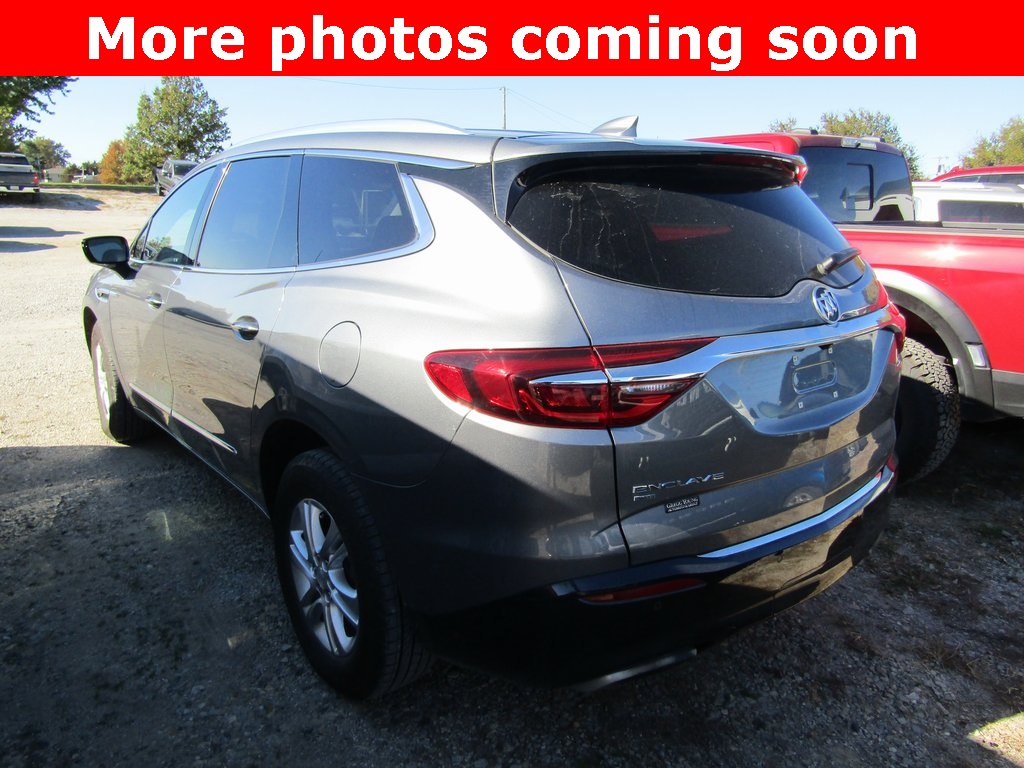 2021 Buick Enclave Essence photo 3